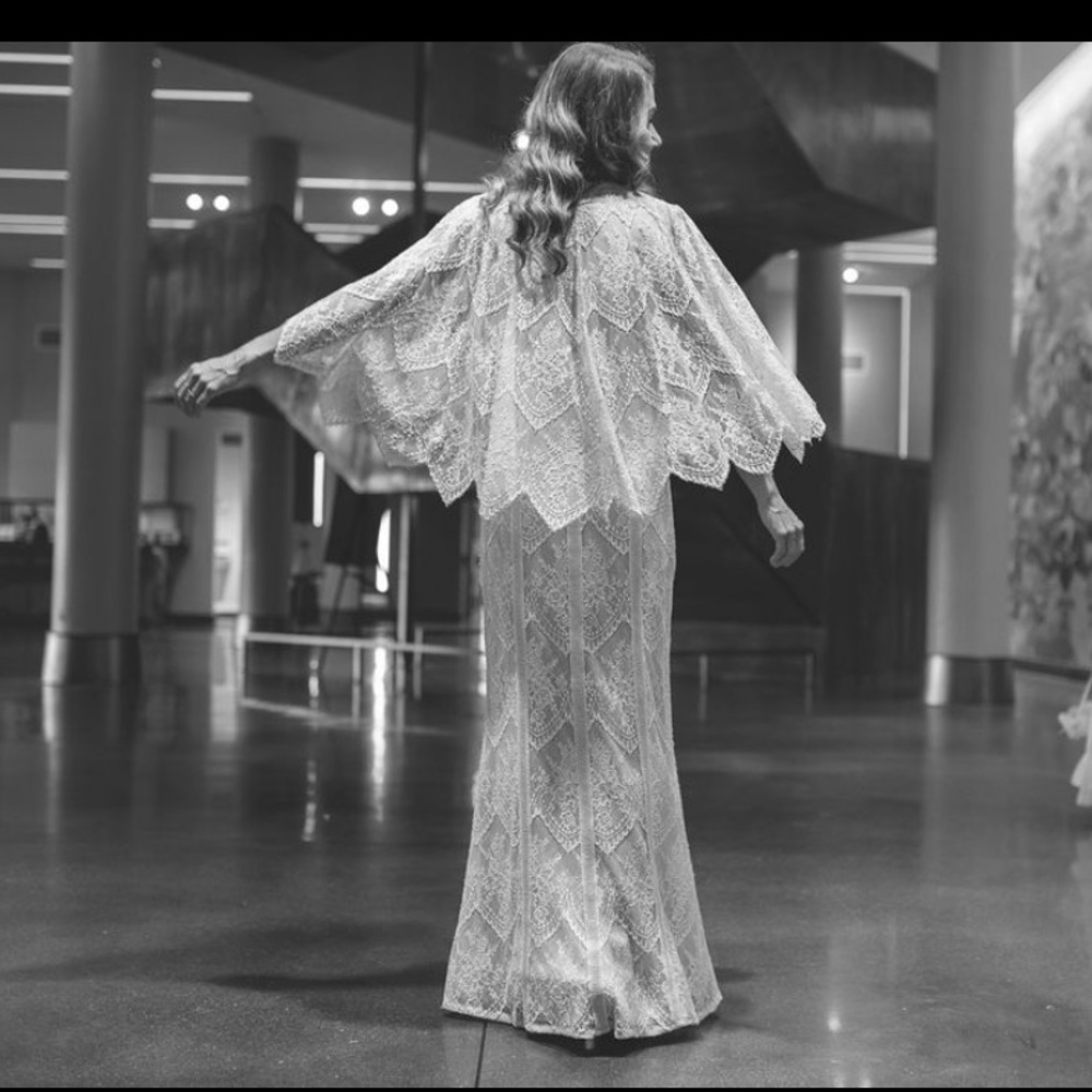 💍 BHLDN Tadashi Shoji Lorene Wedding Dress size 0 Worn Once 🤩 - Picture 6 of 17